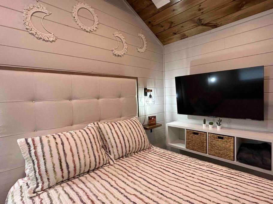 Blissful Nook Tiny Home ~ Cozy Retreat W/ Hot Tub; Near Town And Deep Creek Bryson City Buitenkant foto